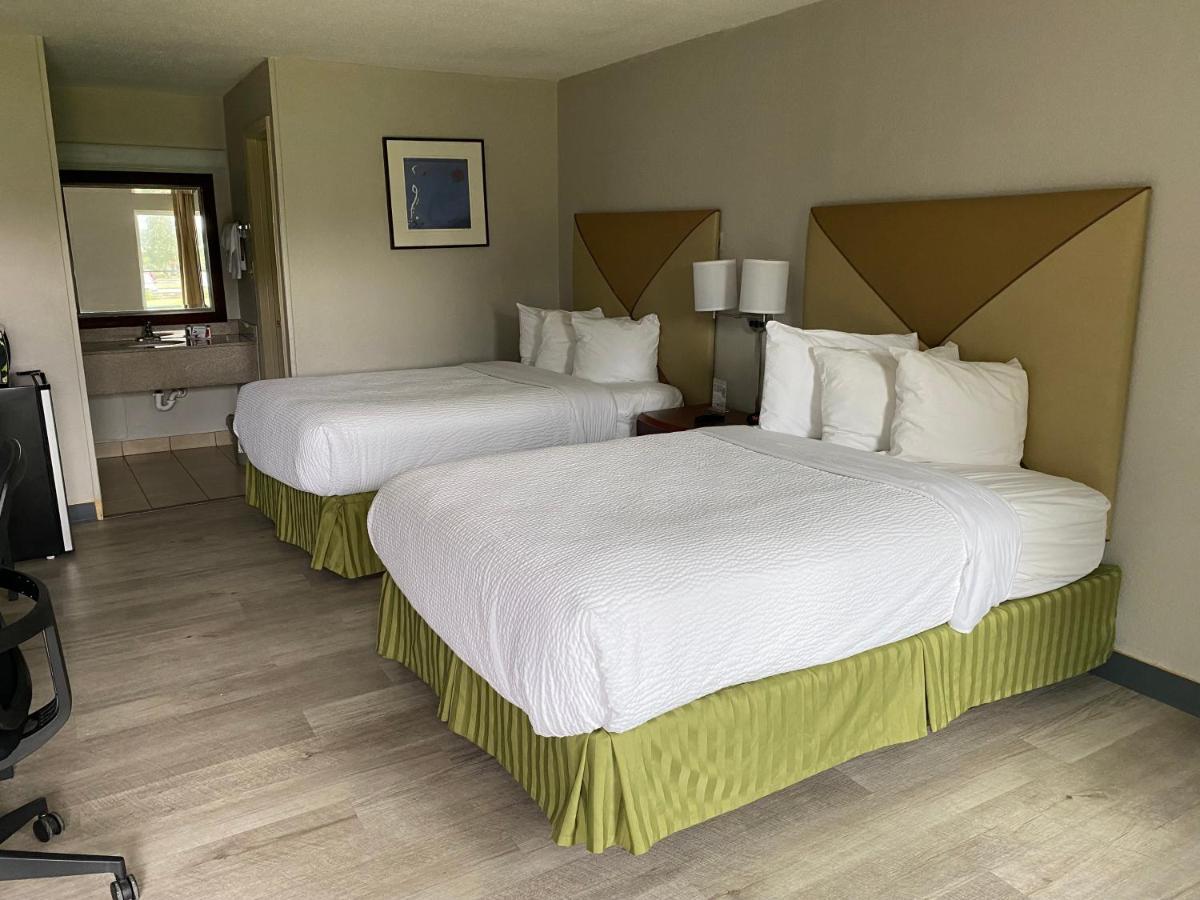 Days Inn By Wyndham Brunswick/St. Simons Area Eksteriør billede