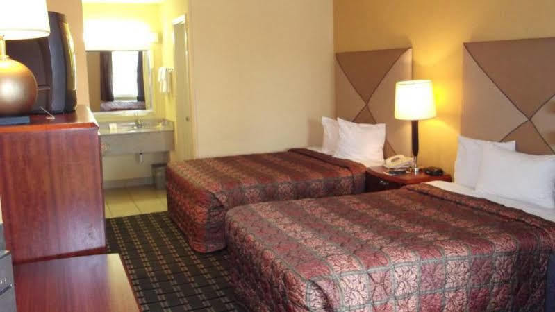 Days Inn By Wyndham Brunswick/St. Simons Area Eksteriør billede